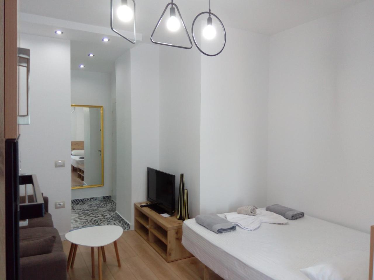 Luxury Tirana Apartment Bagian luar foto